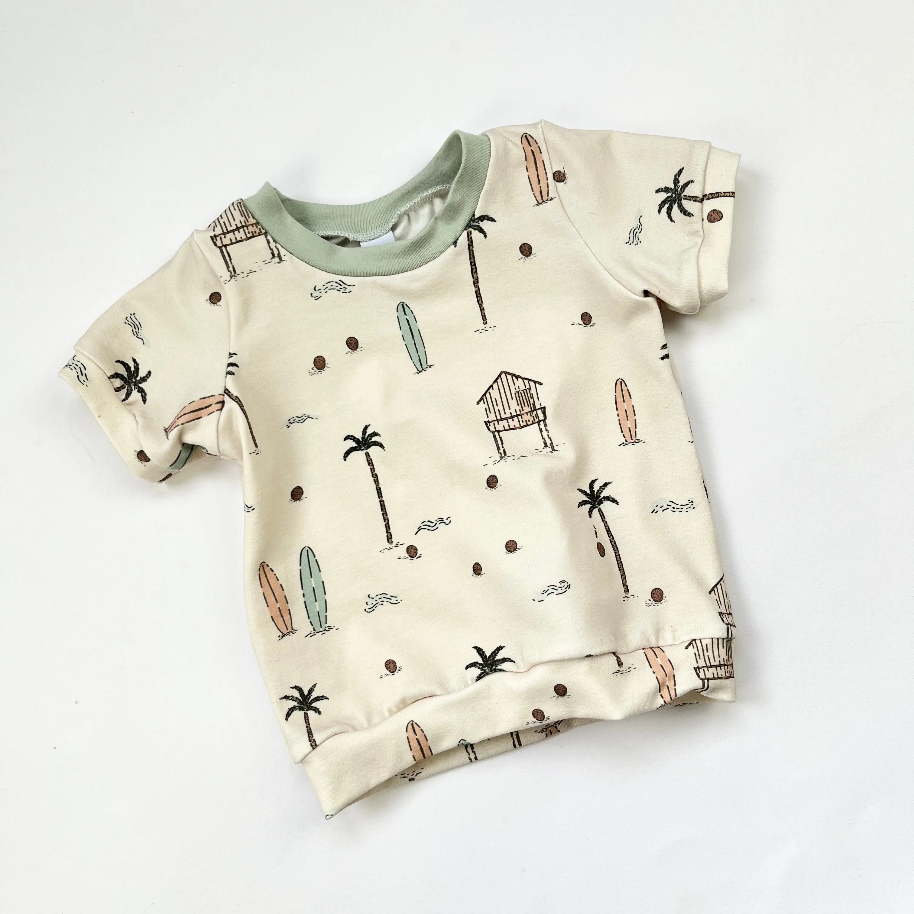 BEACH T-SHIRT - LONG OR SHORT SLEEVE