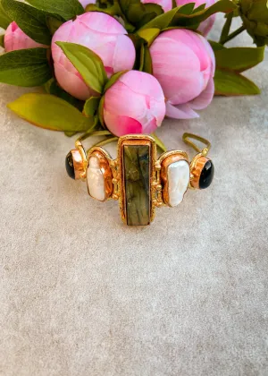 Blanca Bracelet in Gold Pearl