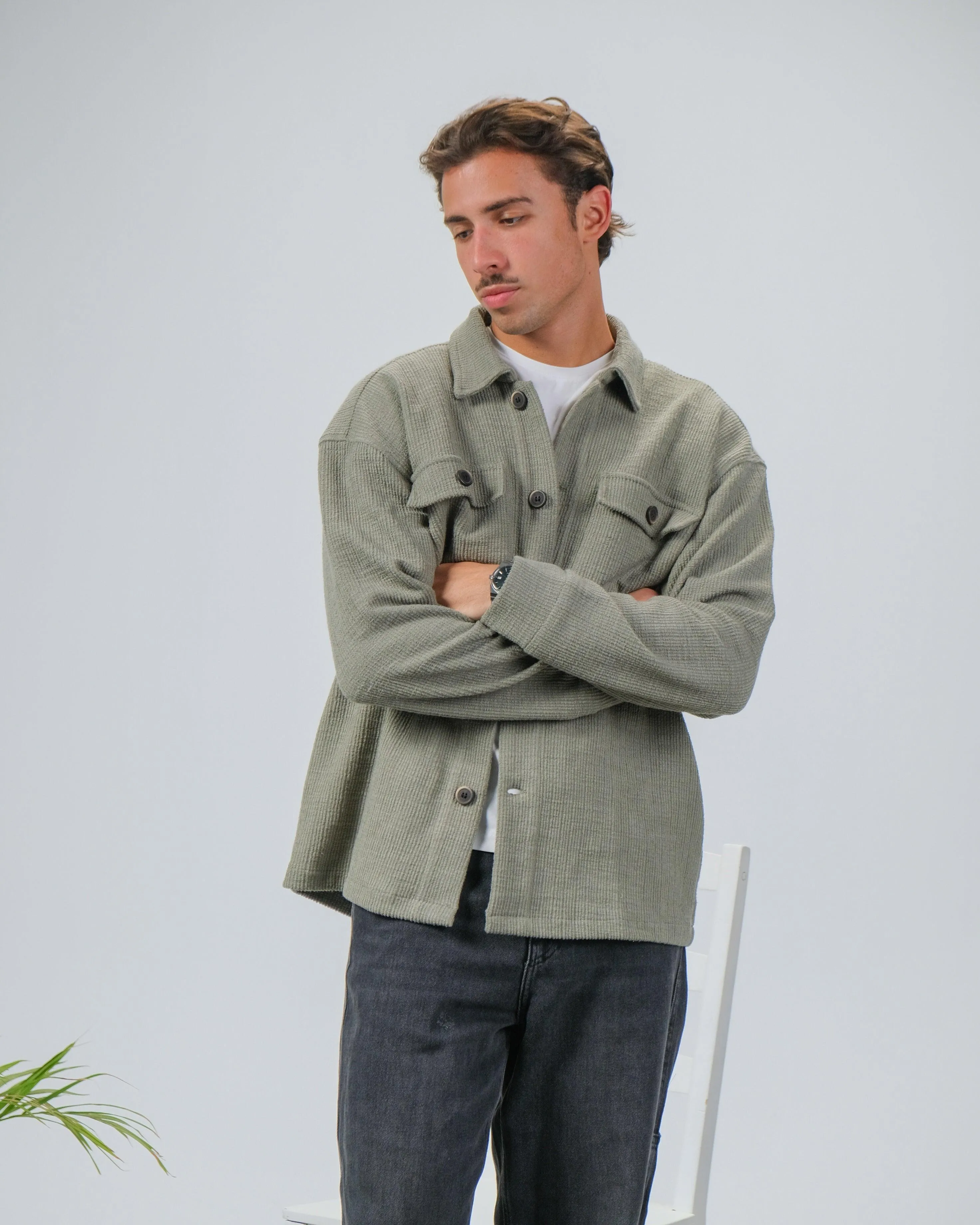 BUTTONED JACKET - OLIVE