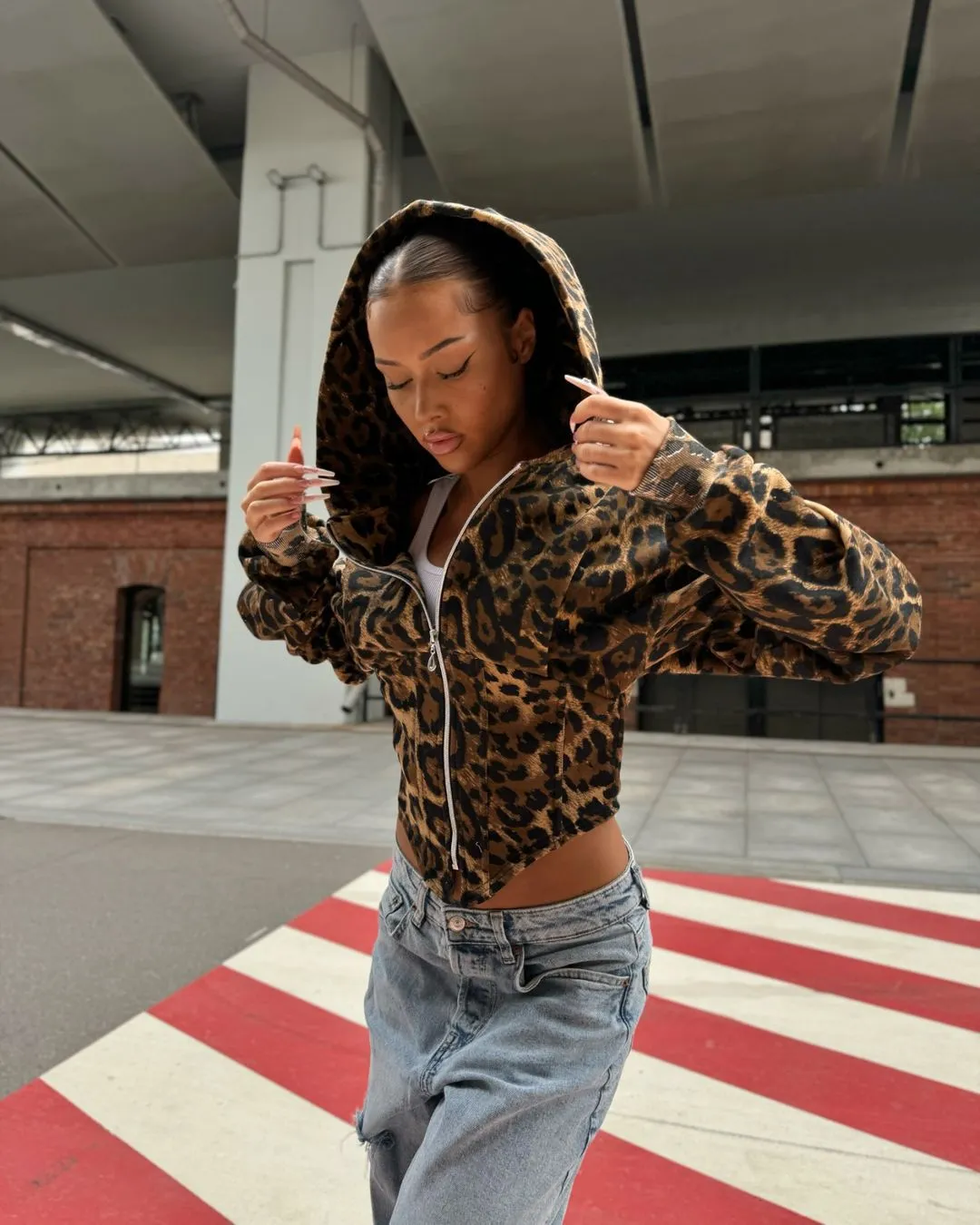 Chic Leopard Patchwork Zipper Hoodie for Bold Street Style