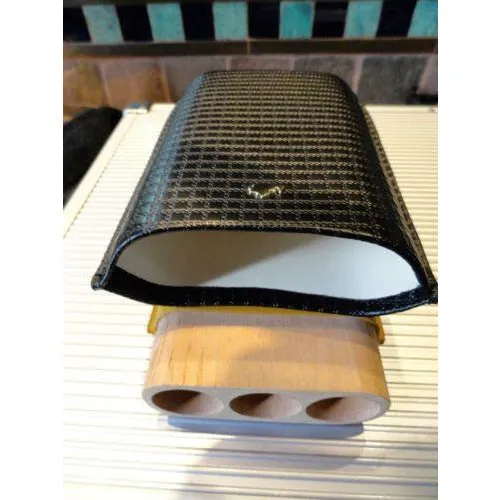 Cohiba Black Leather Cigar Case holds 3 large size cigars without original box