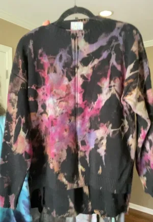 Crewneck Reverse Side Split Sweater