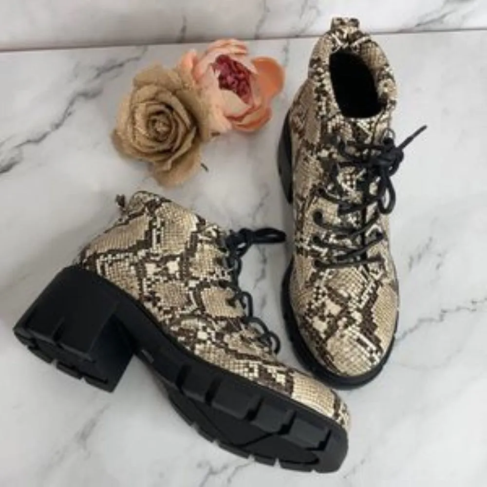 Dirty Laundry Tan No Doubt Ankle Booties 7