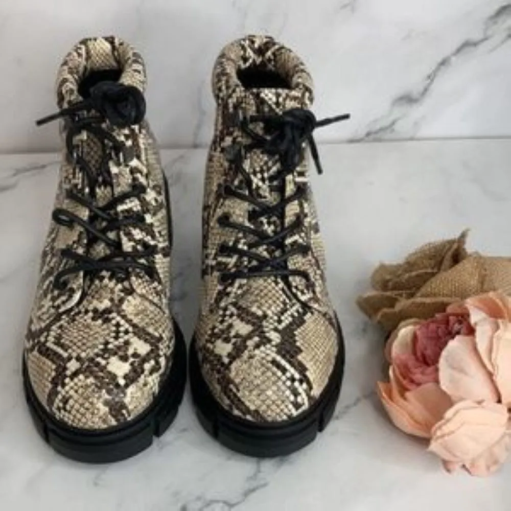 Dirty Laundry Tan No Doubt Ankle Booties 7