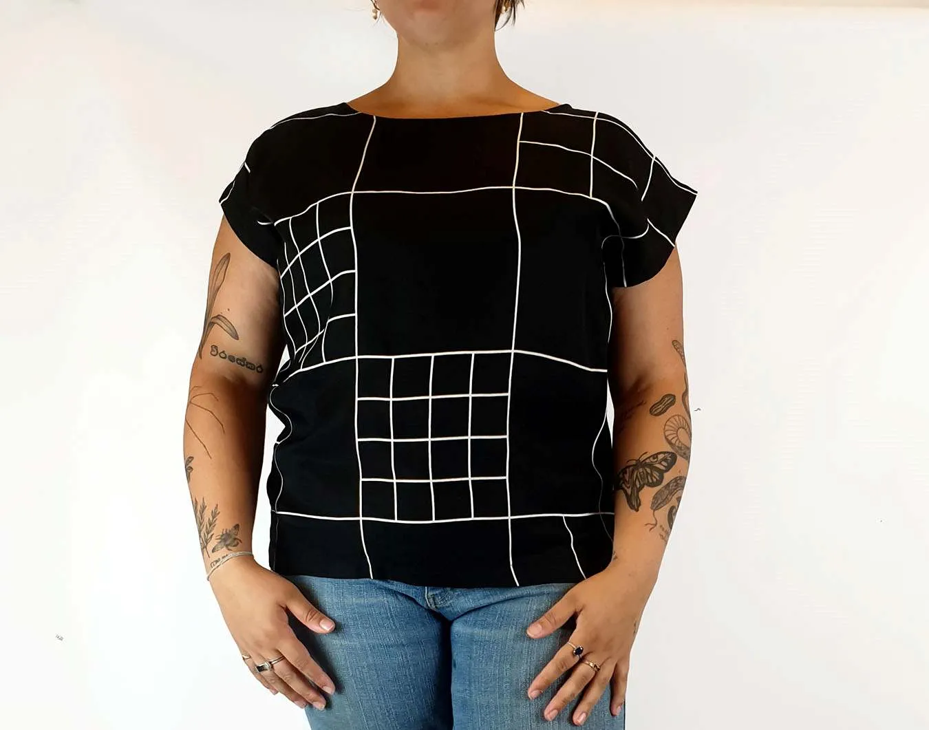 Elk black and white print top size 14