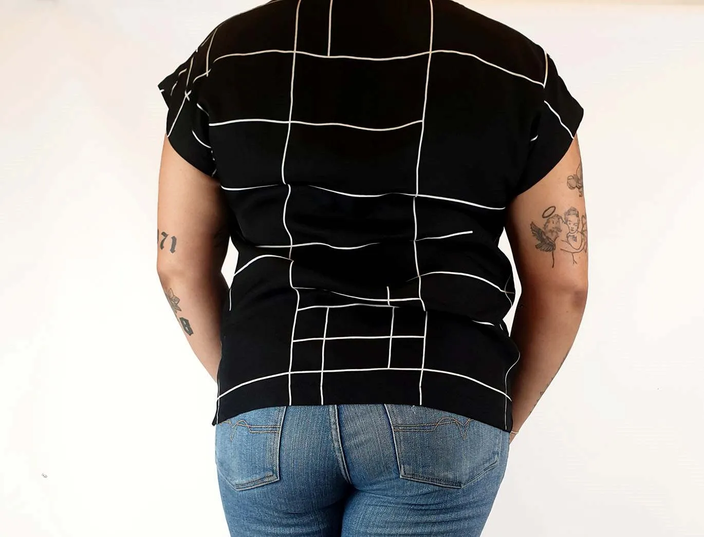 Elk black and white print top size 14