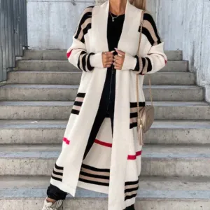Else: A Warm, Elegant, and Cozy Jacket