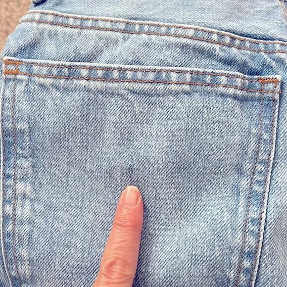 *Flaw - Small Hole Back Pocket* Madewell NWT Petite Curvy 90s Straight Jeans 24P
