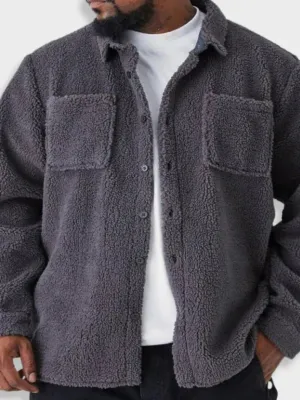 Fleece jackets - with pockets and practical buttons for men