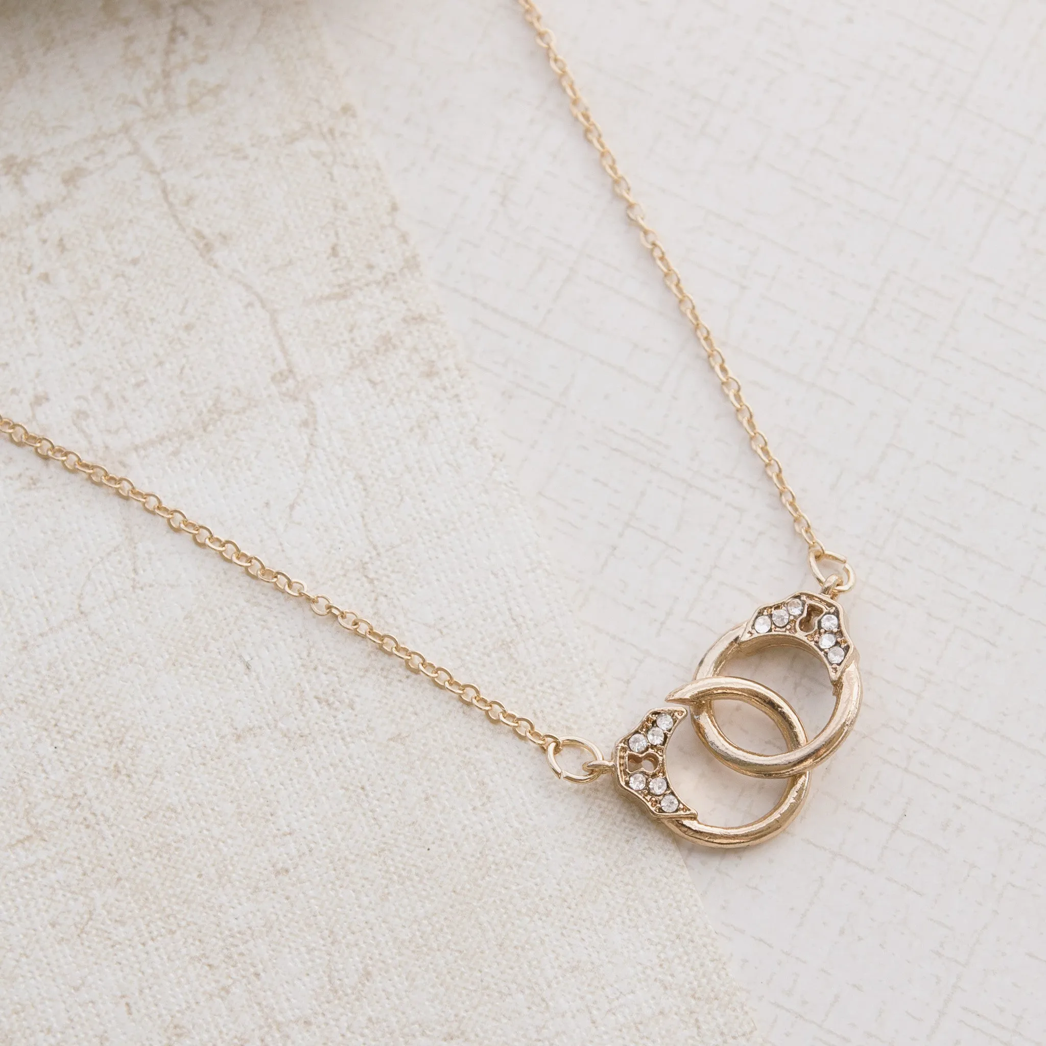 Handcuffs in Gold Necklace
