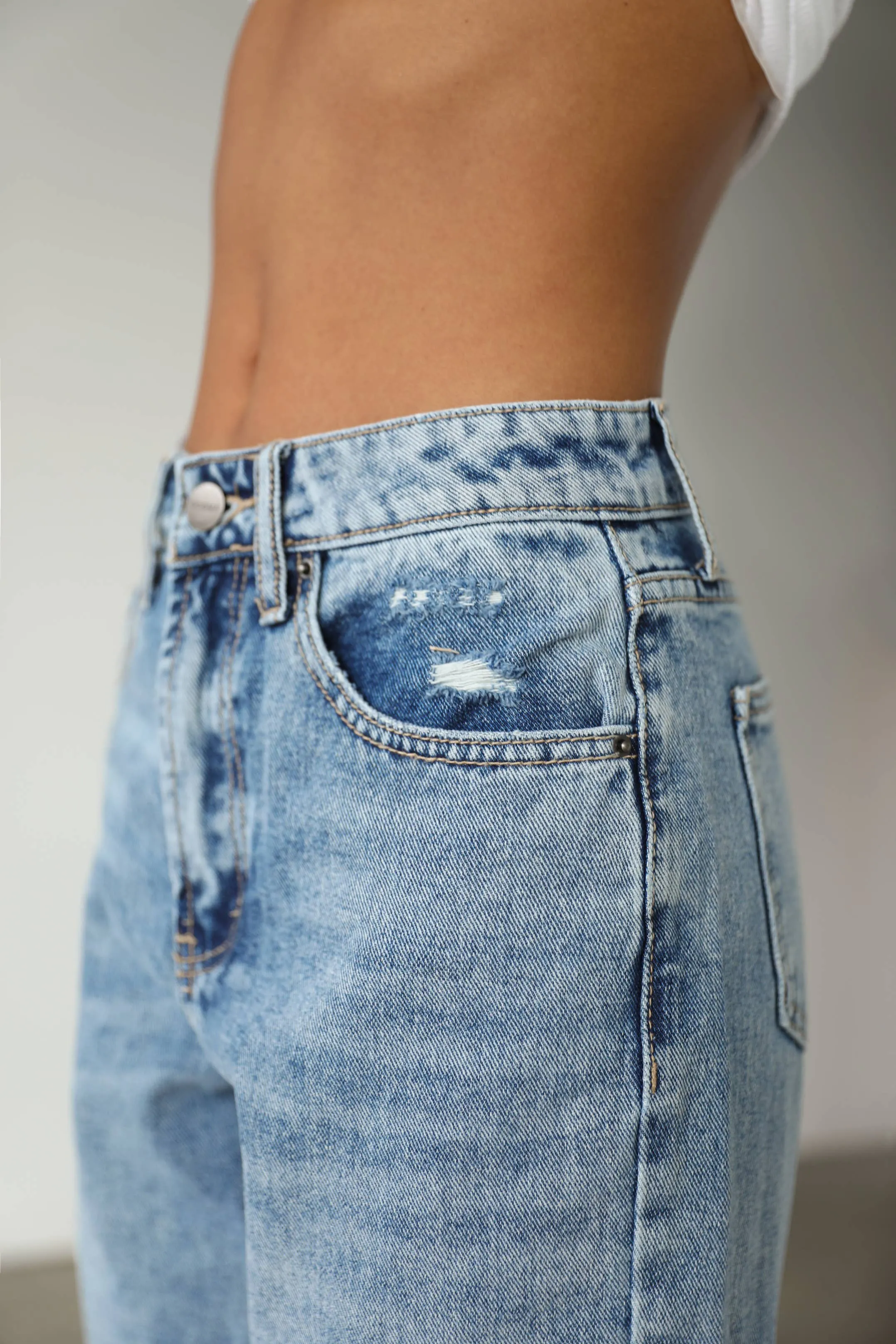 High Rise Straight Leg Denim Mom Jeans 100% Cotton