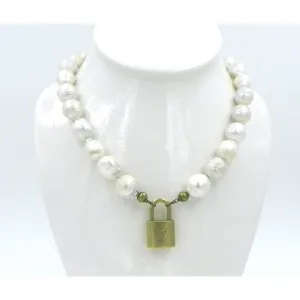 Jella LuxLock with Baroque Pearls