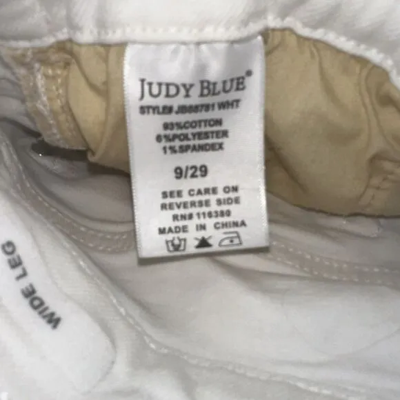 Judy Blue braided waistband wide leg jeans in white - Sz 9/29