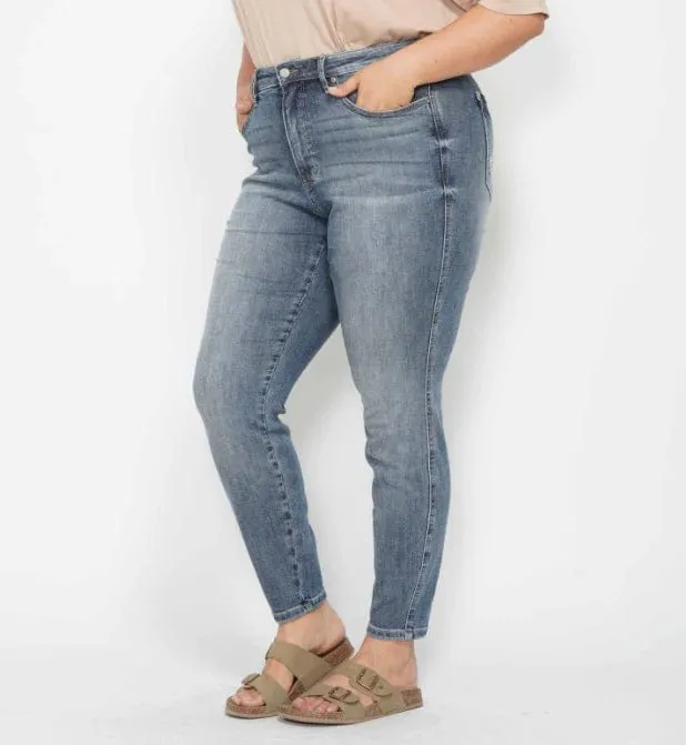 Judy Blue High Rise Super Sanded Tummy Control Skinny