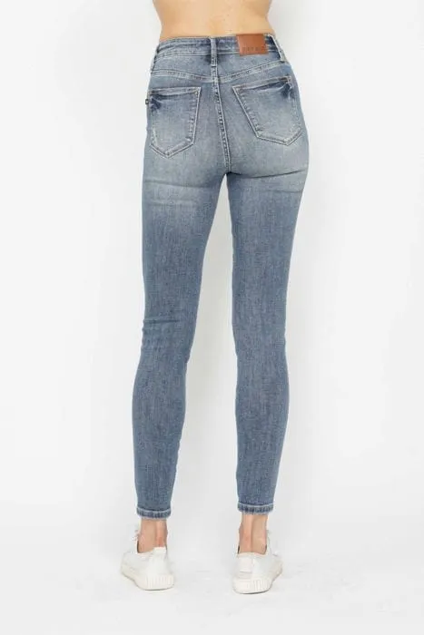 Judy Blue High Rise Super Sanded Tummy Control Skinny