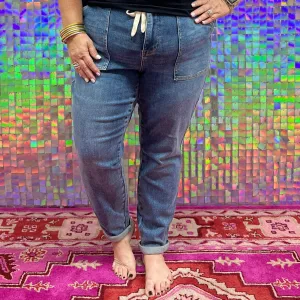 Judy Blue Jogger Jeans - Medium Blue