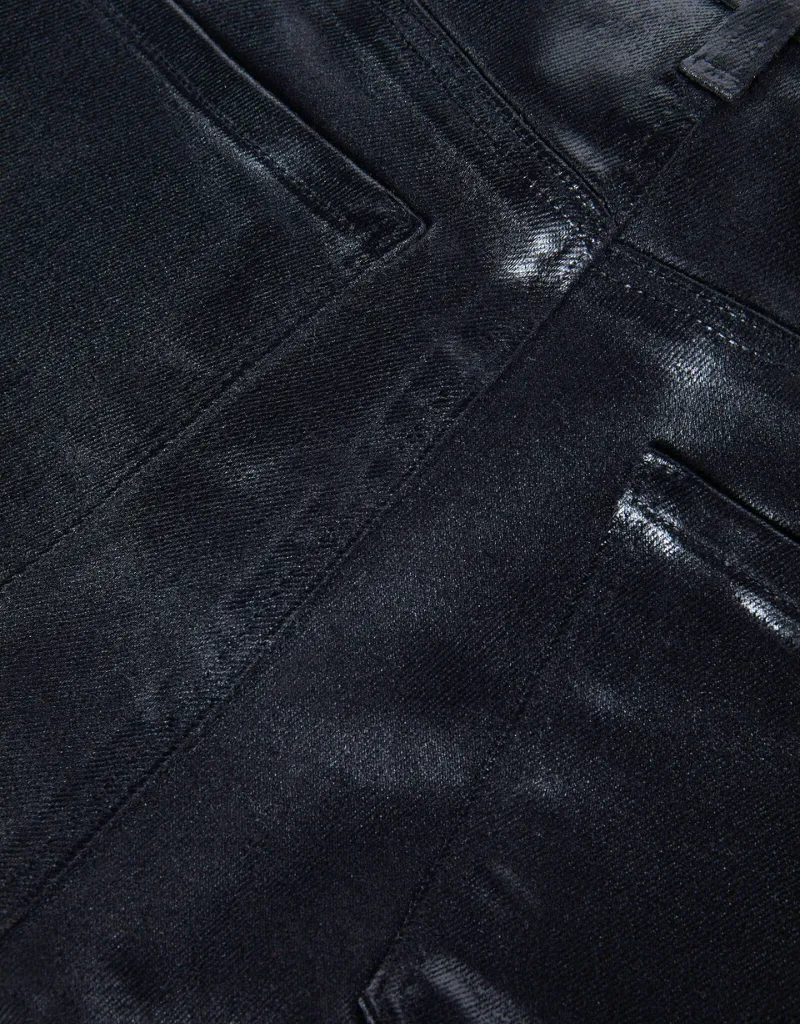 L'agence Sneeki Low-Rise Jeans in Noir Coated