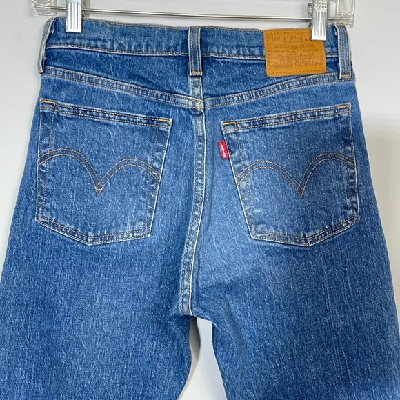 Levi's Premium Wedgie Icon Fit Cheeky Jeans in Charleston Moves Size 25 Revolve