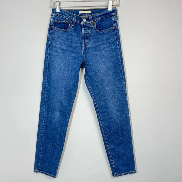 Levi's Premium Wedgie Icon Fit Cheeky Jeans in Charleston Moves Size 25 Revolve