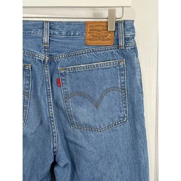 Levi’s PREMIUM Wedgie Straight Jeans Size 29 Button Fly Blue Distressed Raw Hem
