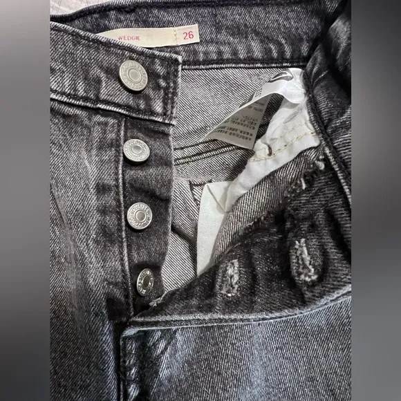 Levi’s Wedgie Icon Fit Ankle Women’s Jeans Size 26