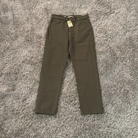 Levi’s Wedgie Straight Fit Green High Rise Jeans