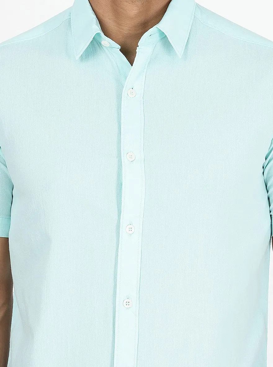 Light Blue Solid Slim Fit Casual Shirt | JadeBlue