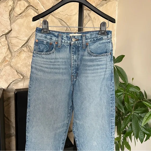 Madewell 90’s Straight Jean in Mercer Wash