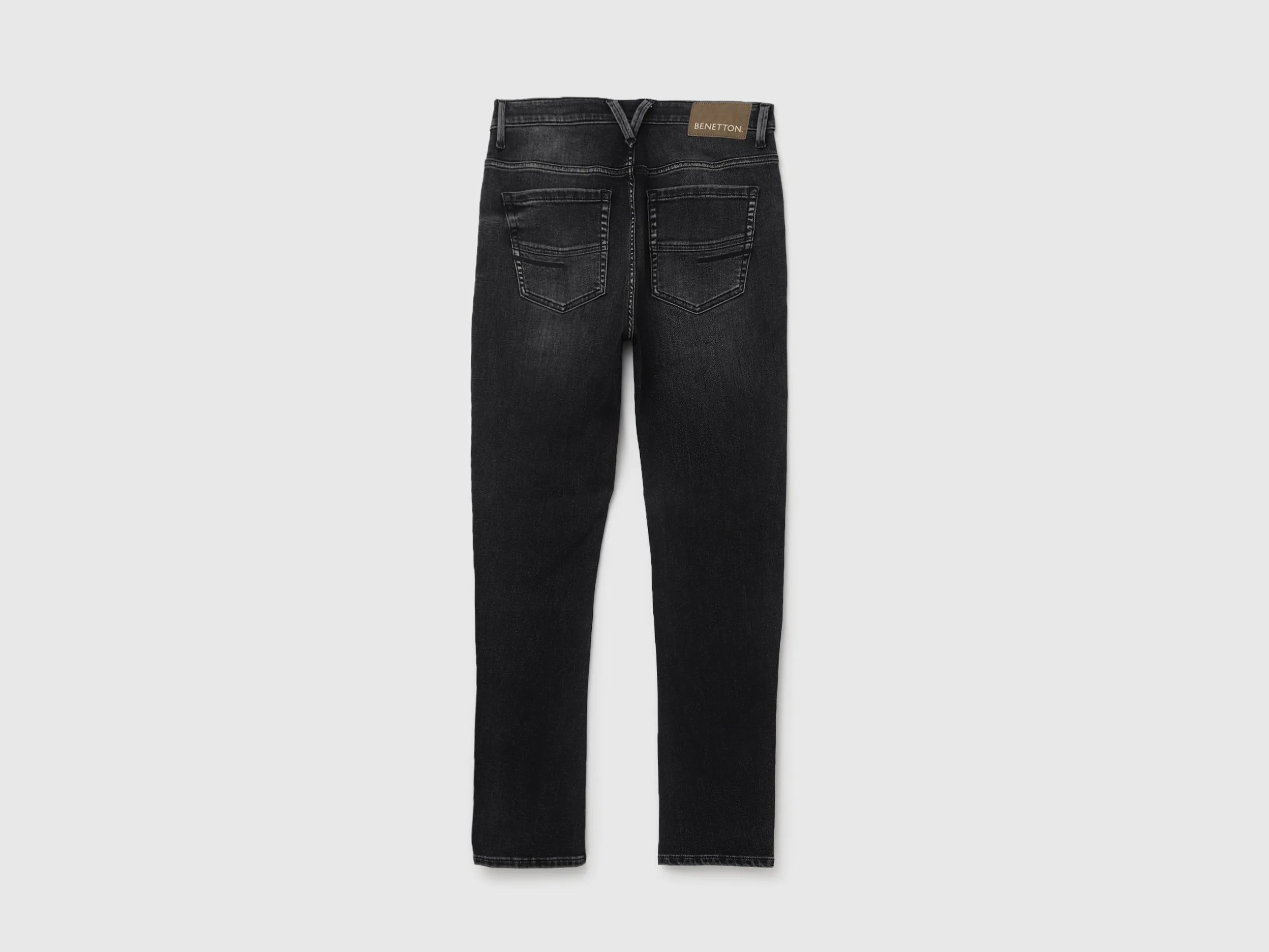 Men's Solid Carrot Fit Jeans