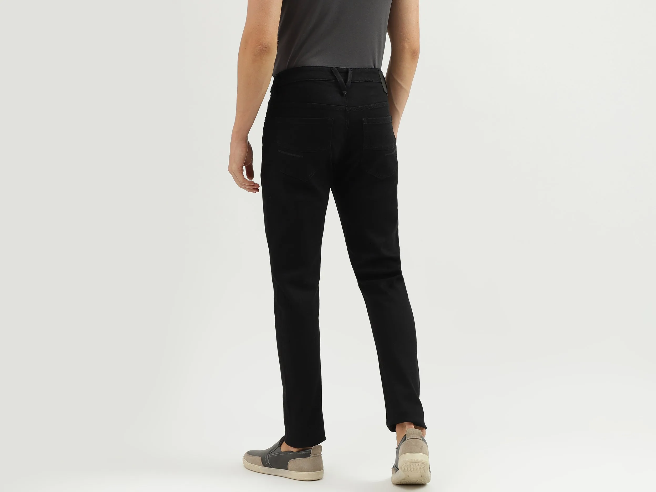 Men's Solid Carrot Fit Jeans