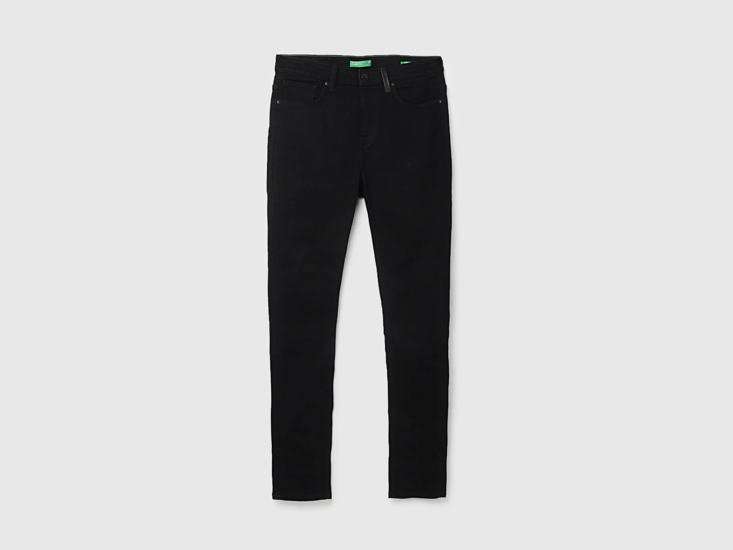 Men's Solid Carrot Fit Jeans