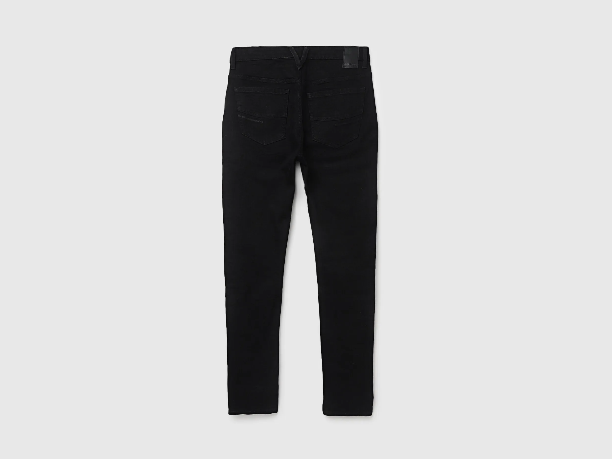 Men's Solid Carrot Fit Jeans