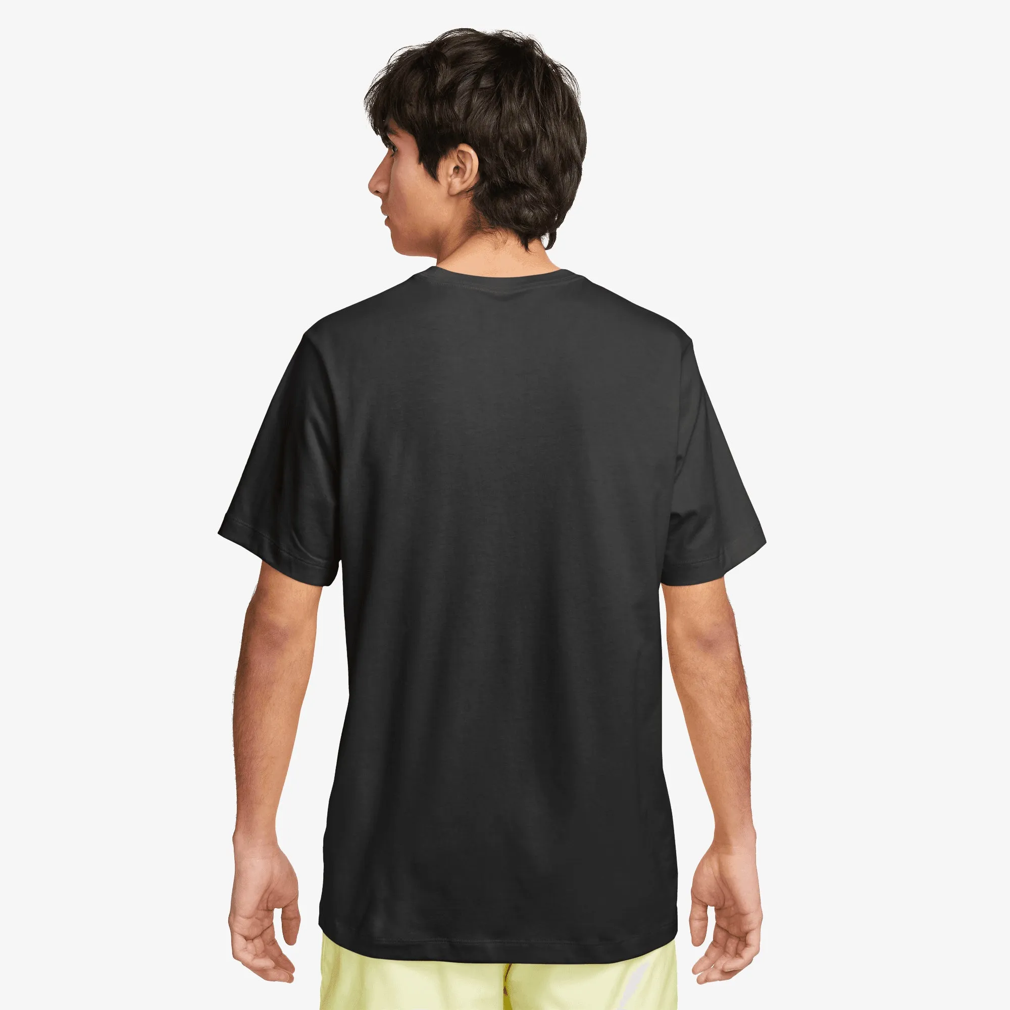 NIKE | SPORTSWEAR CLUB { BLACK/WHITE