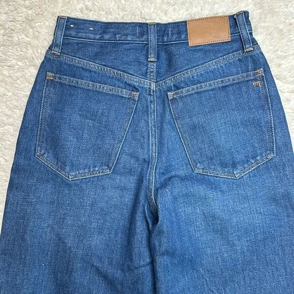 NWT Baggy Straight Jeans in Dark Worn Indigo Wash in size 24
