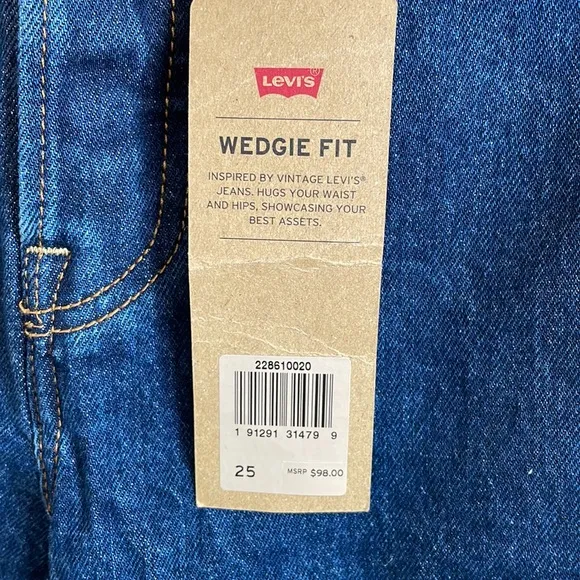 NWT Levi’s Jeans Size 25