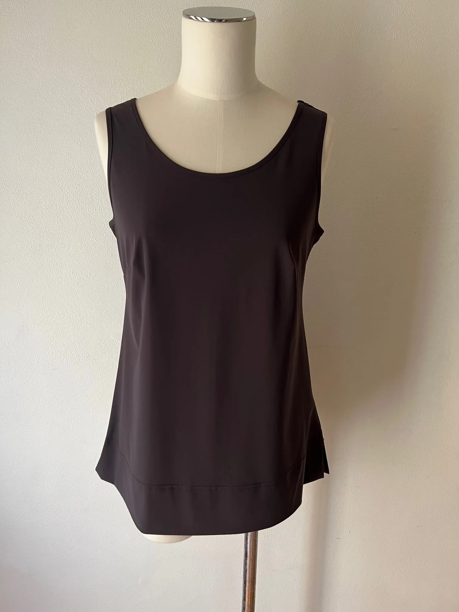 PAULA RYAN - Easy Fit Scoop Neck Singlet - Microjersey 8208
