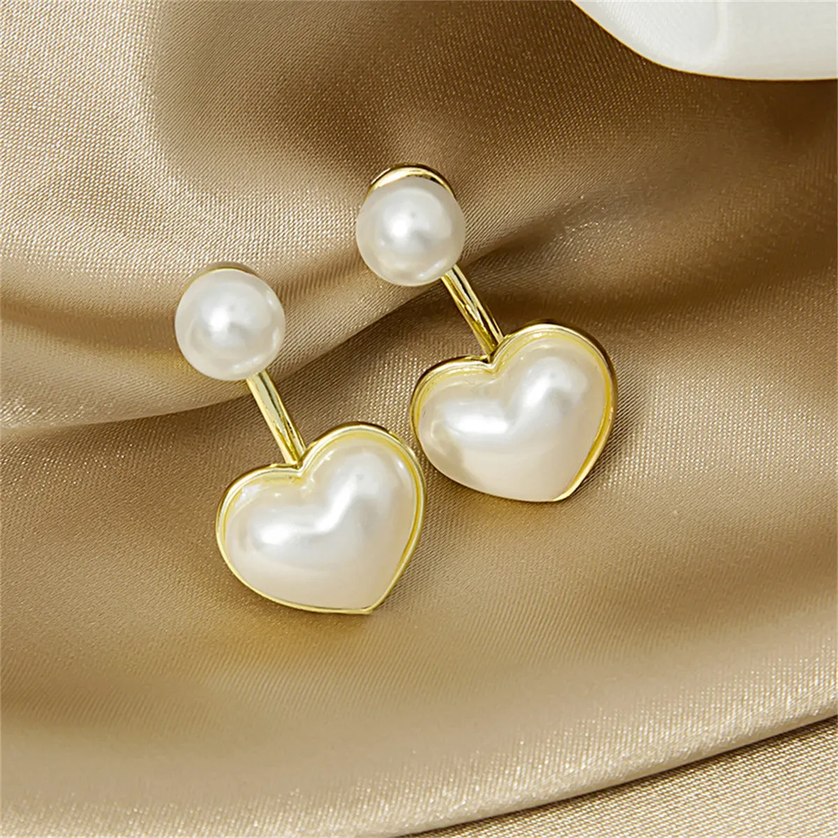 Pearl & 18K Gold-Plated Heart Ear Jackets