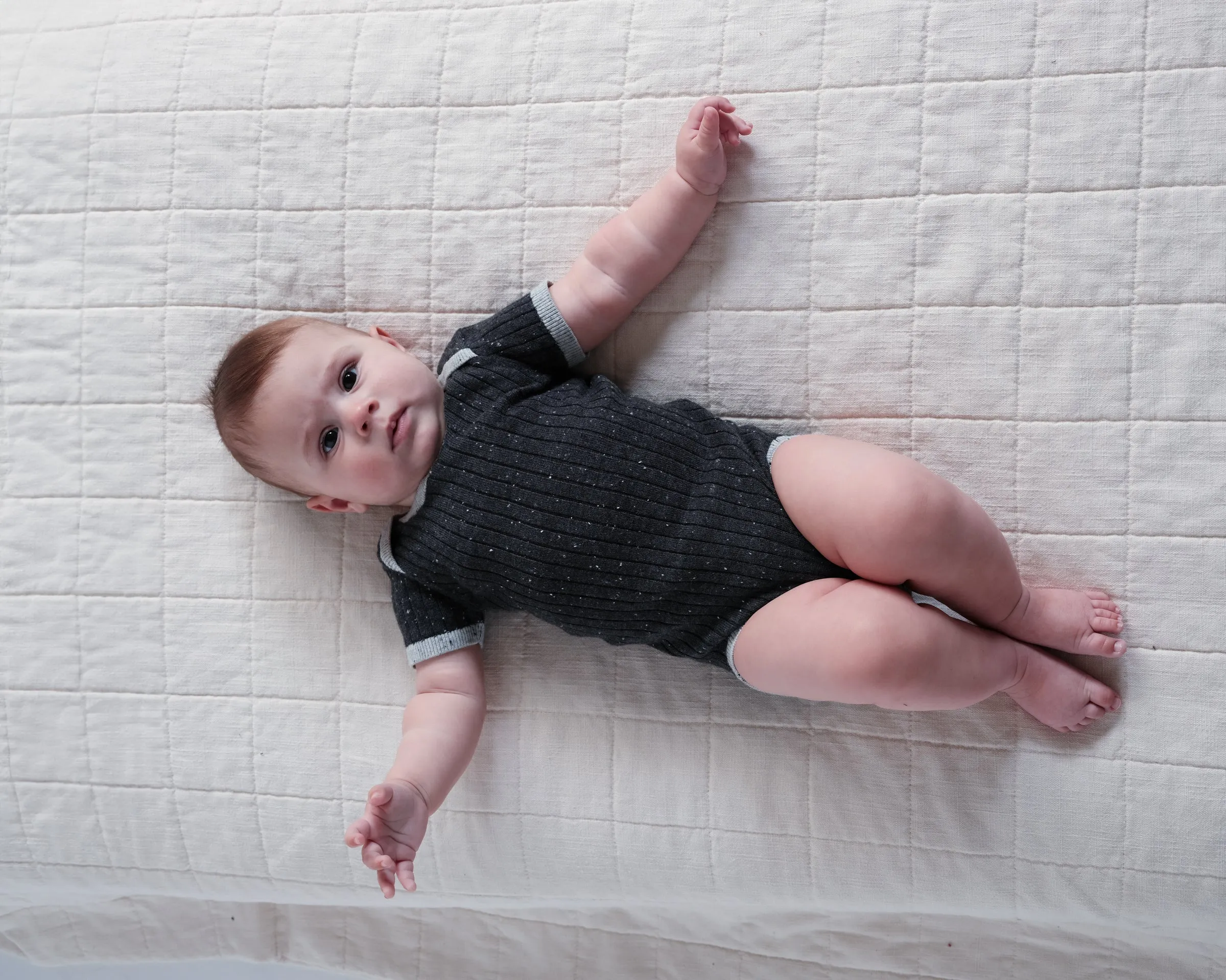 Short Sleeve Bodysuit - Hug Me