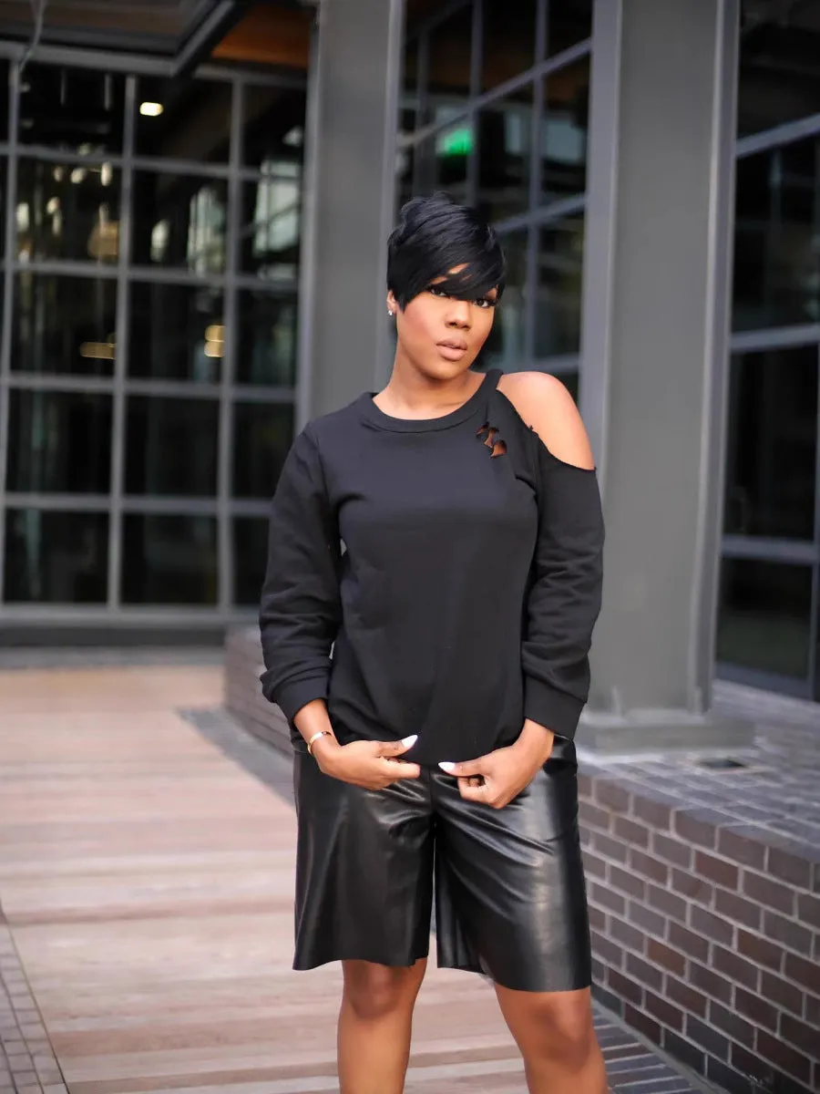 Stylish Cutout Round Neck Long Sleeve Top for Bold Casual Elegance