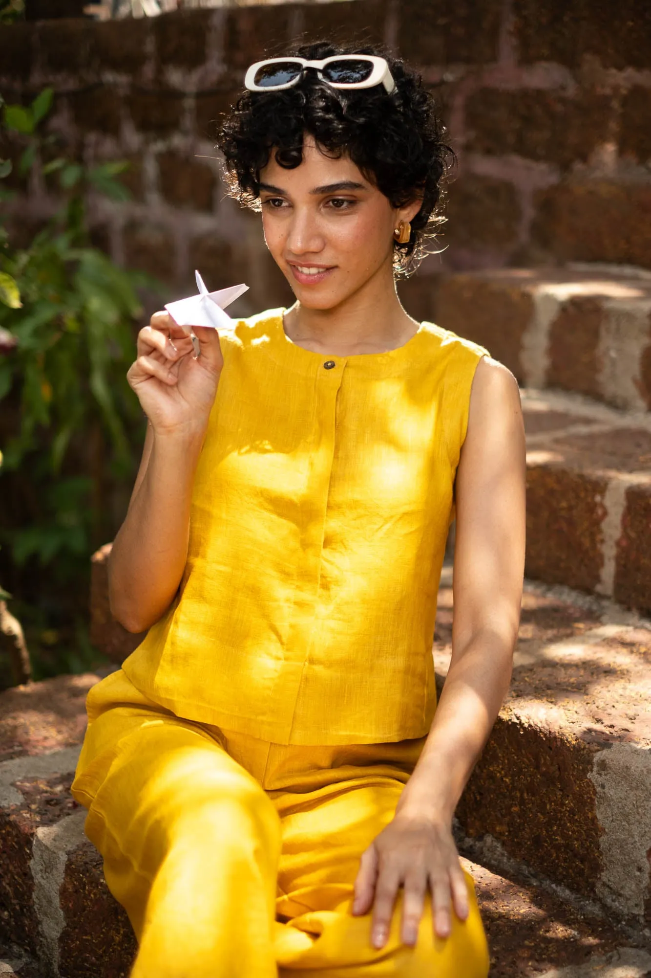 The Linen Sleeveless Shirt