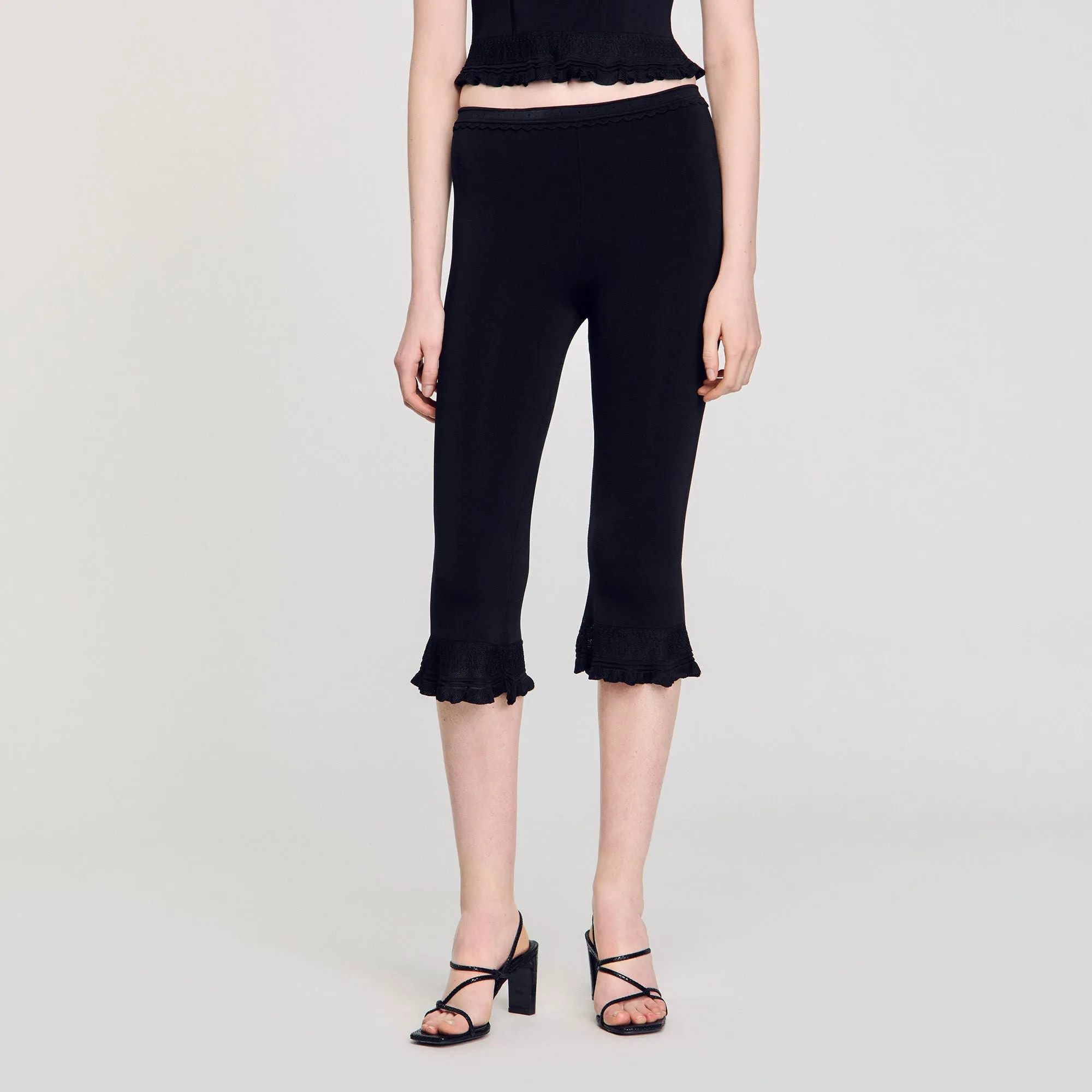 Titi Ruffled Capri Pants Black