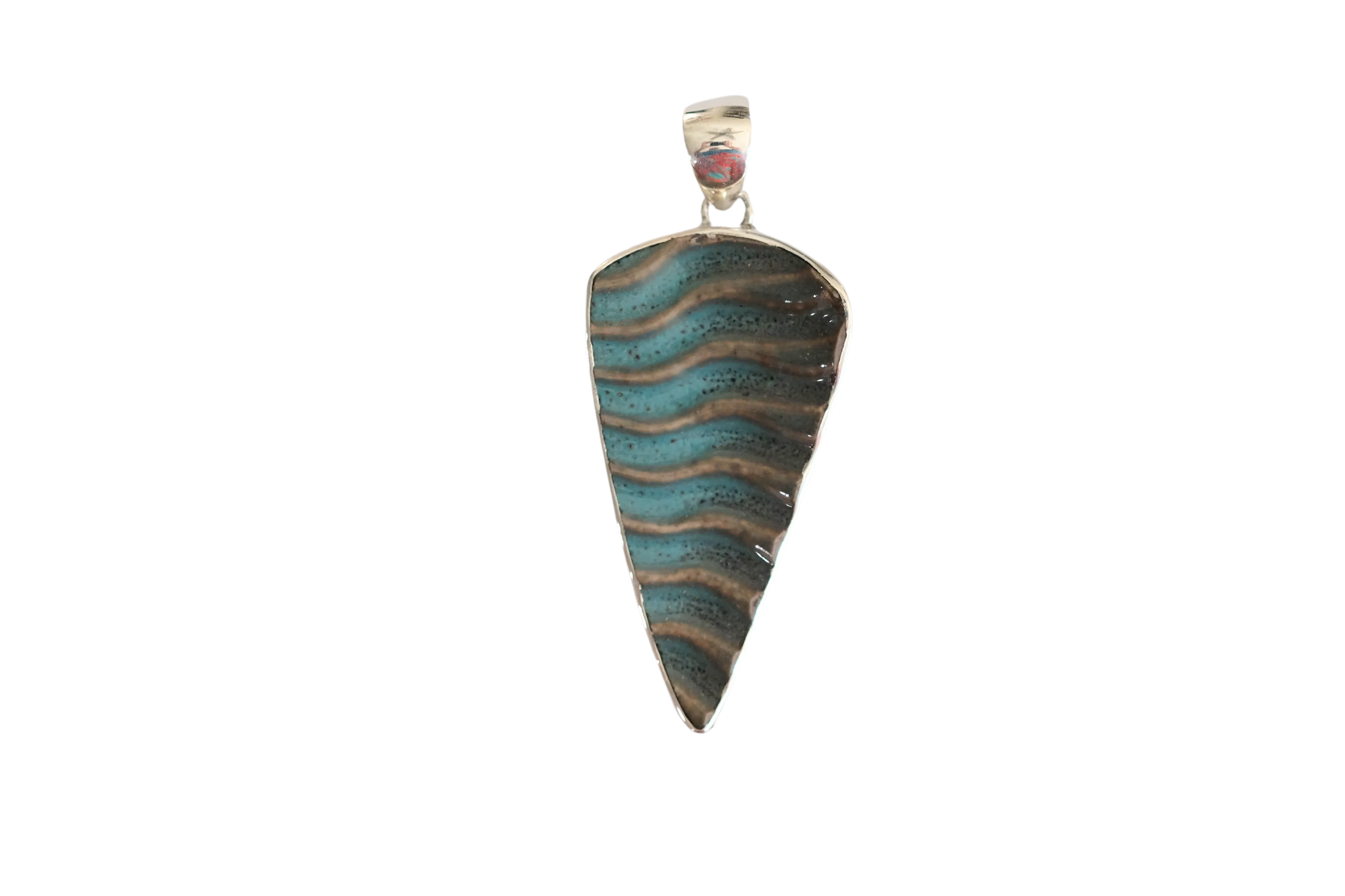 Wavy Textured Pendant