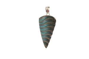 Wavy Textured Pendant