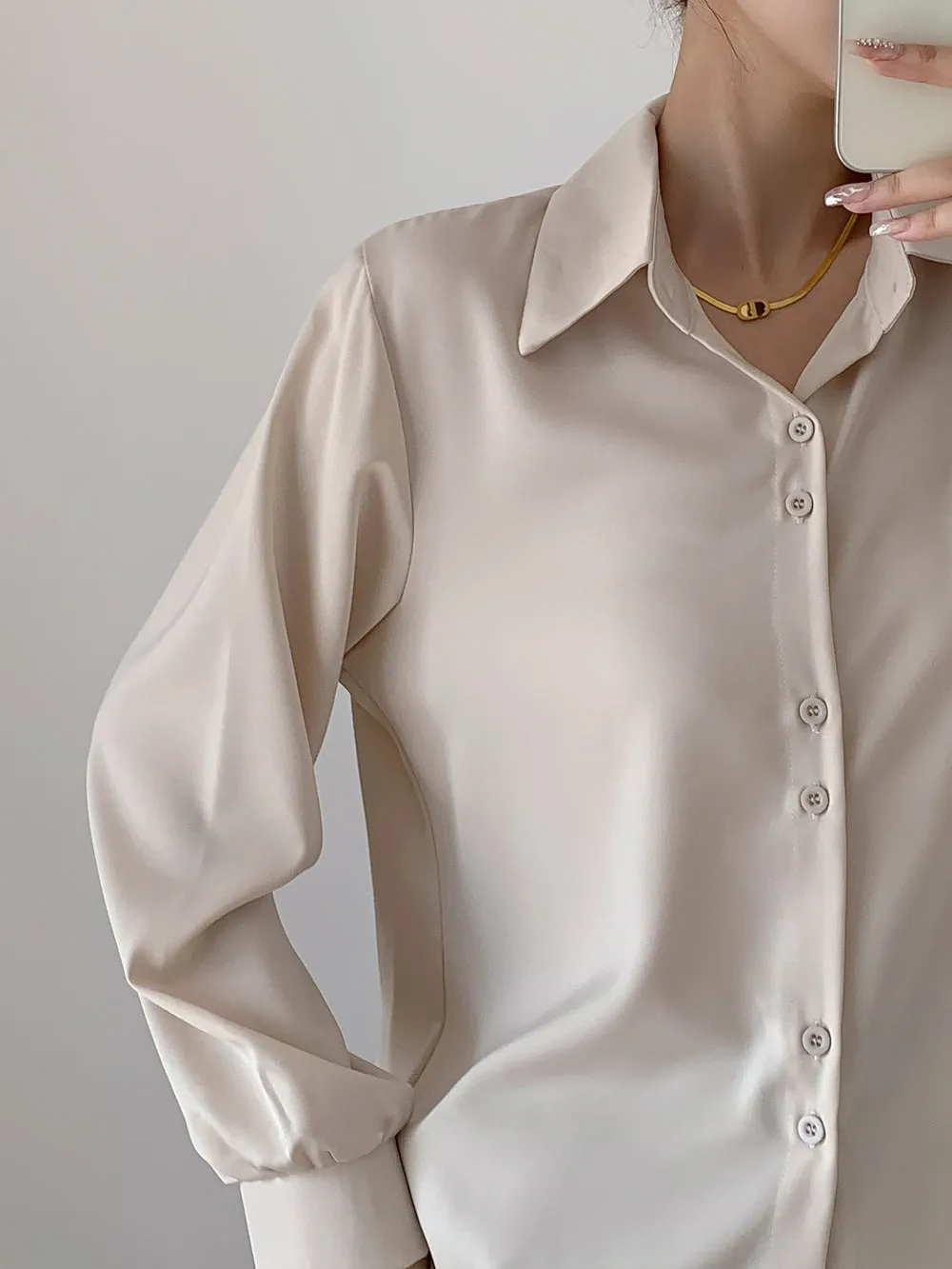 Women's Satin Long Sleeve Dress Shirt for Smart and Casual Occasions